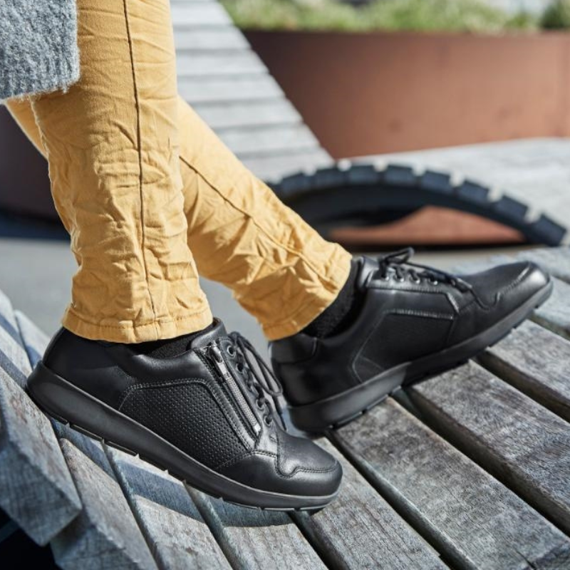 New Feet OrthoStretch™ naistenkenkä – musta