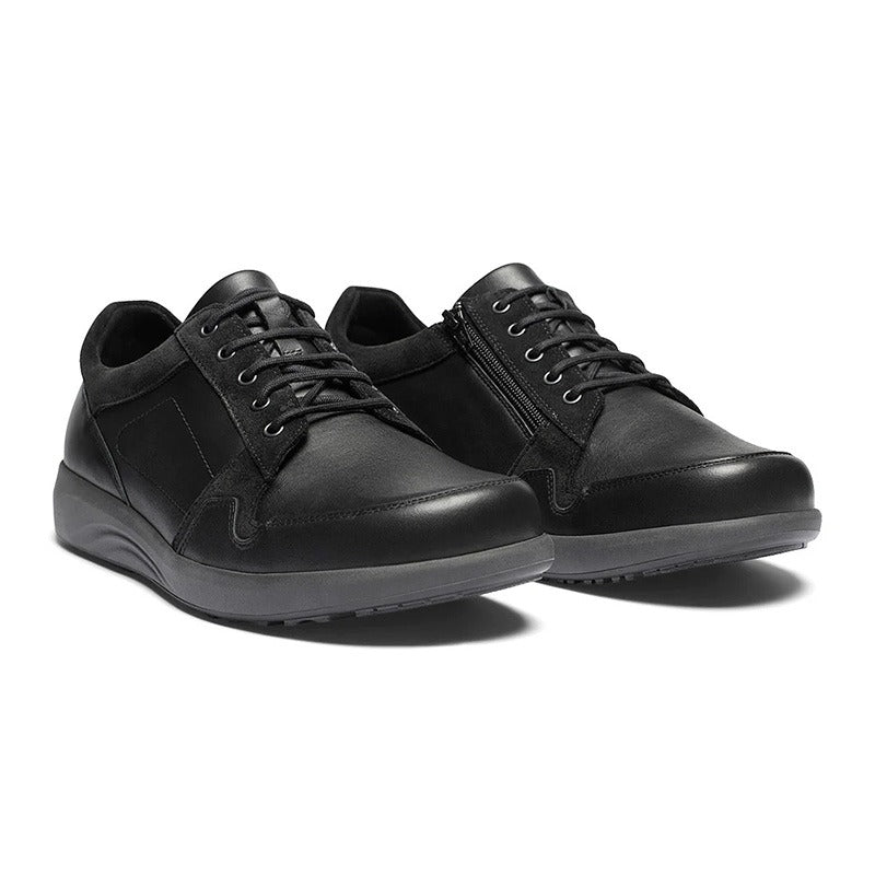 Classic Men's Shoe, Black, New Feet